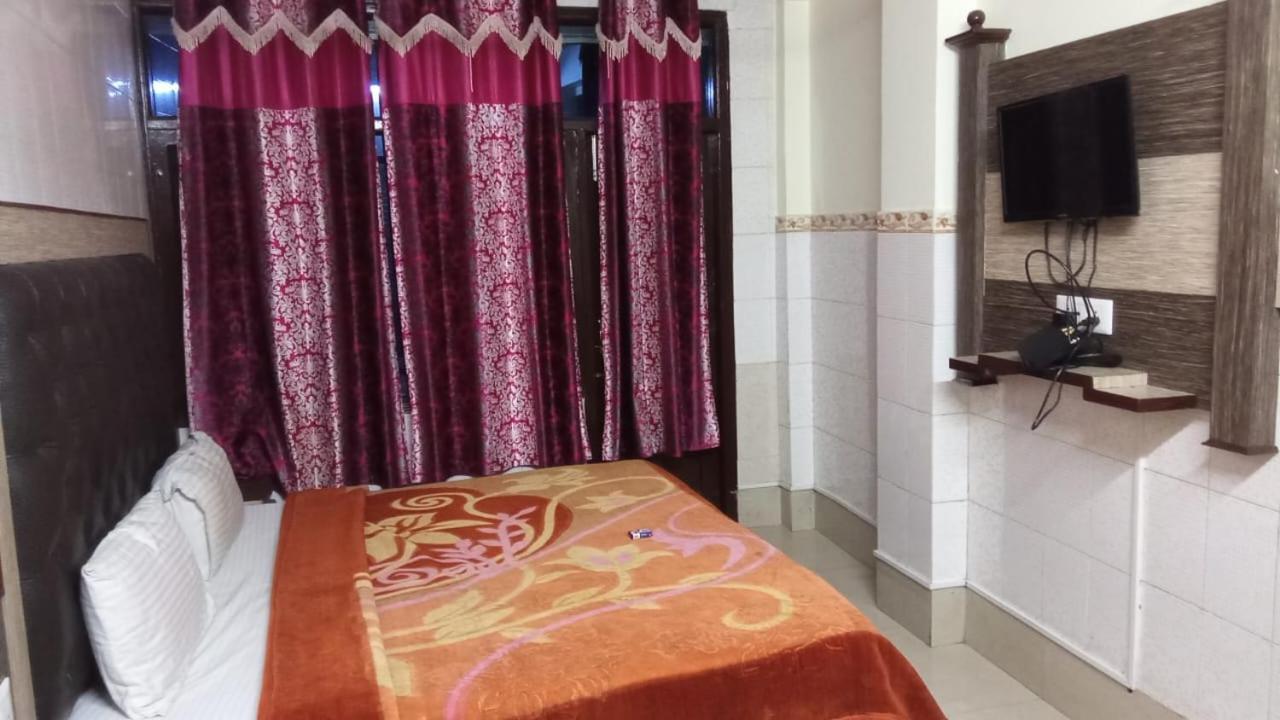 Krishna Holiday Guest House Block II Dharamshala Ngoại thất bức ảnh